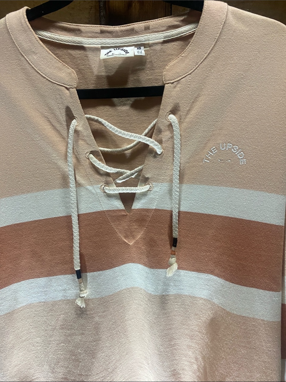The upside Freja Coral and White Pullover Sweatshirt Sz XS - Picture 4 of 7
